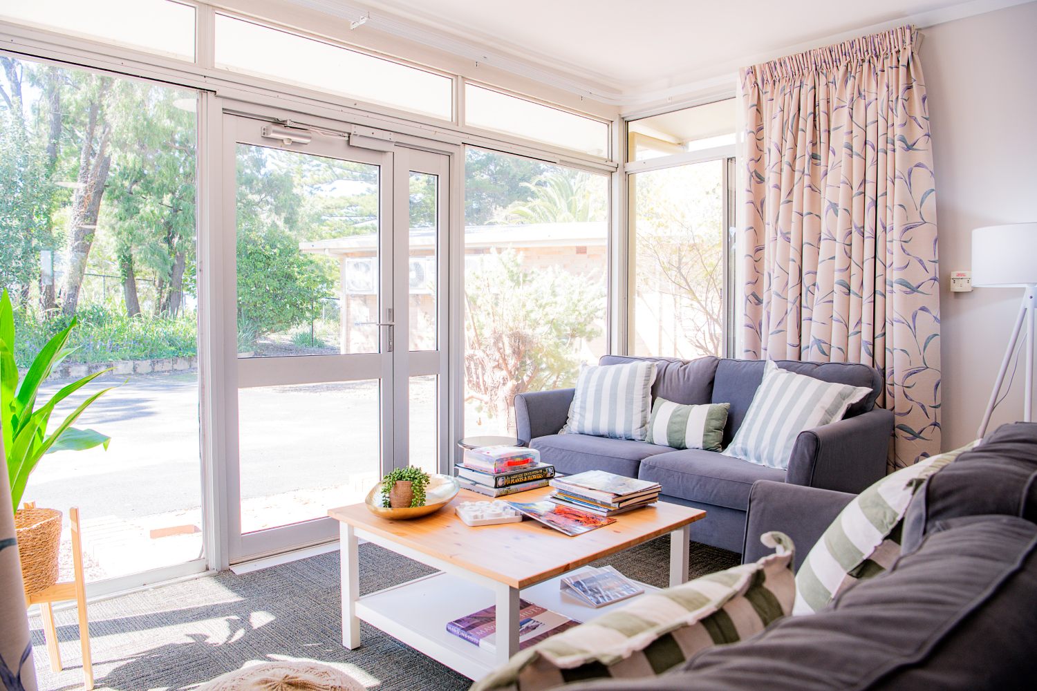 Capecare Time to Think lounge